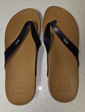Reef Cushion Court Women's Flip Flops Size 9